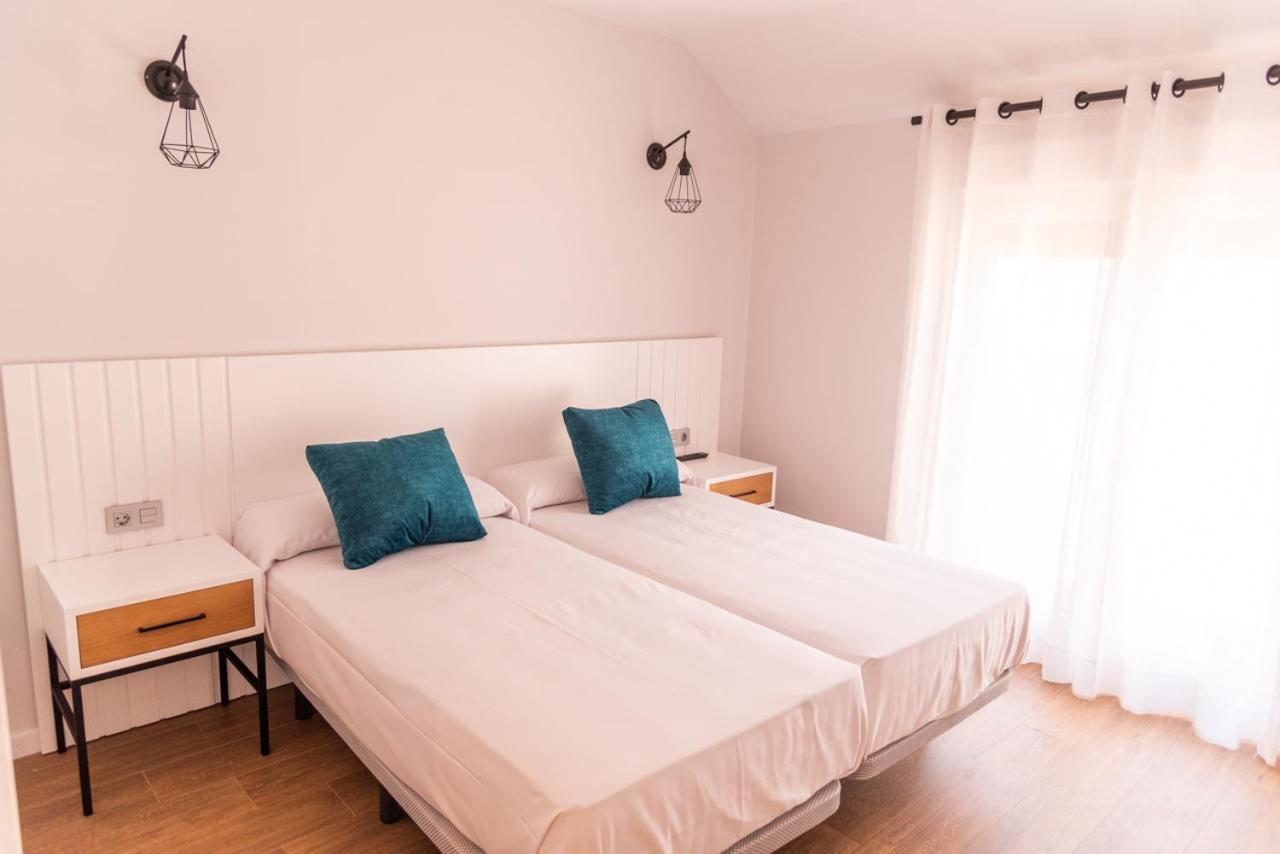 Apartamentos Hotel Carlos I Yuncos Bagian luar foto
